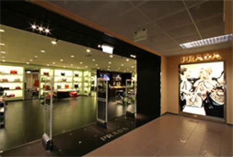 outlet prada caserta